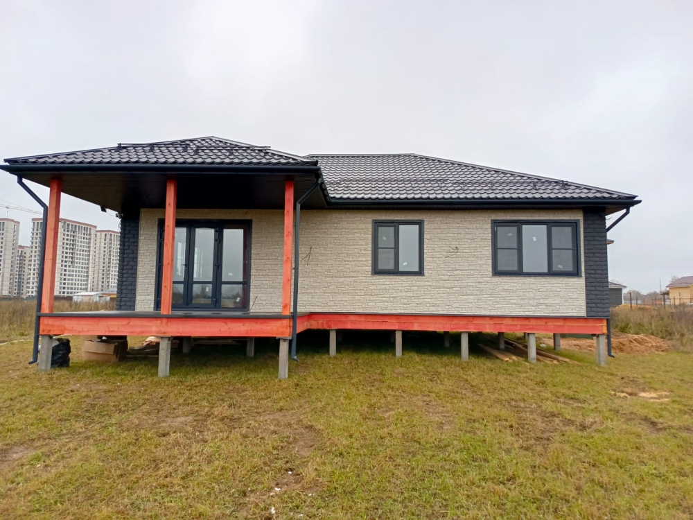 Строительство одноэтажного дома для постоянного проживания из СИП панелей по проекту «Сильвер-3», с. Братовщина, Пушкинский г.о.