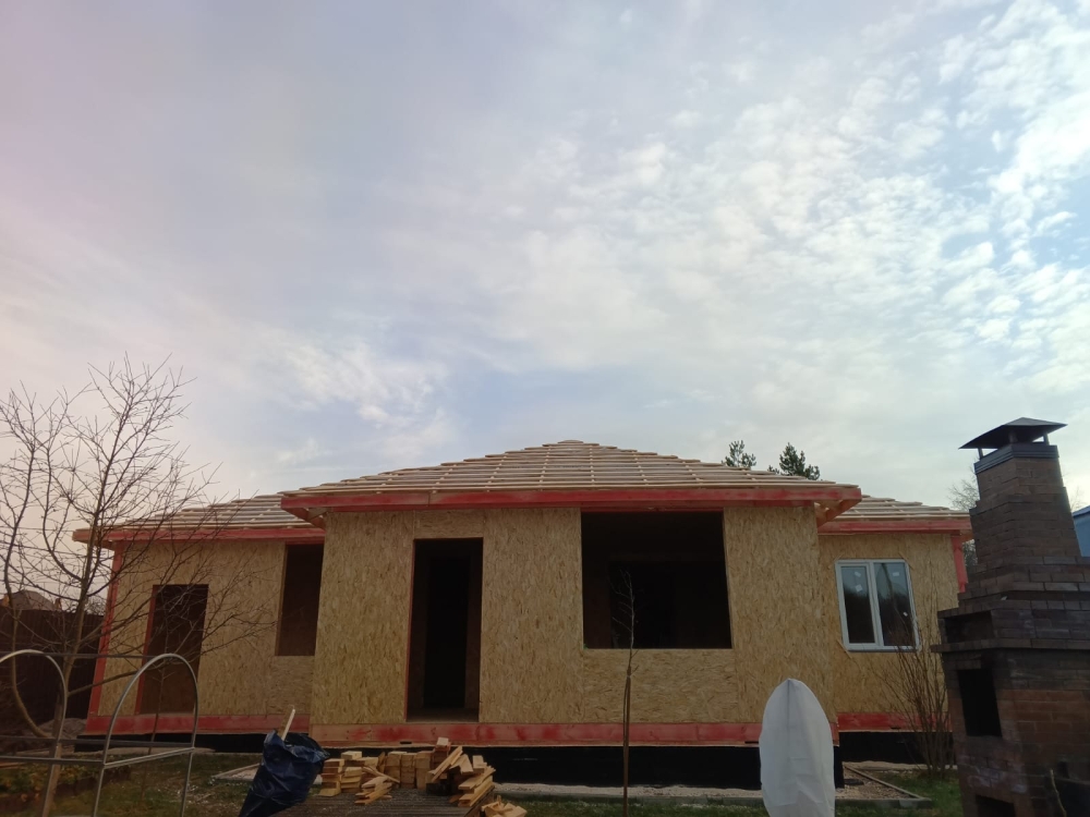 Строительство одноэтажного дома для постоянного проживания из СИП панелей по проекту «Пешки», д. Пешки, Солнечногорский г.о.